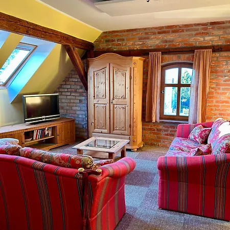 Falkenwohnung شقة Gommern